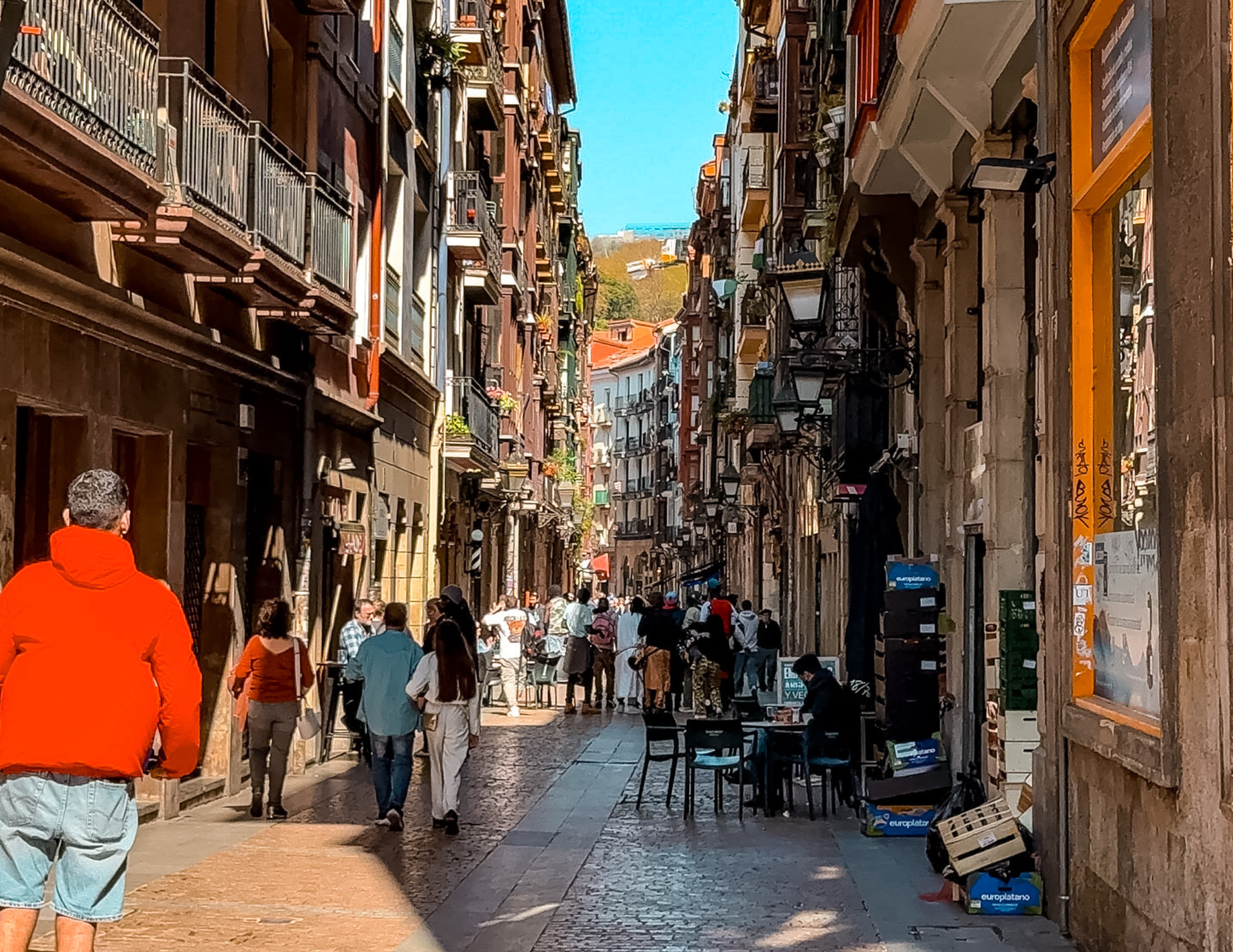 Bilbao Travel Guide (8).png
